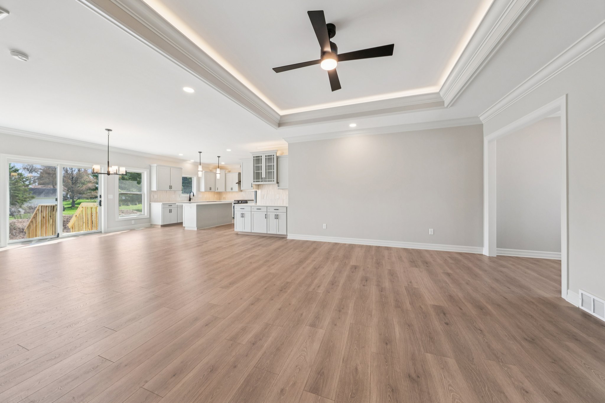 Woodhaven Dr-S1004-015.jpg