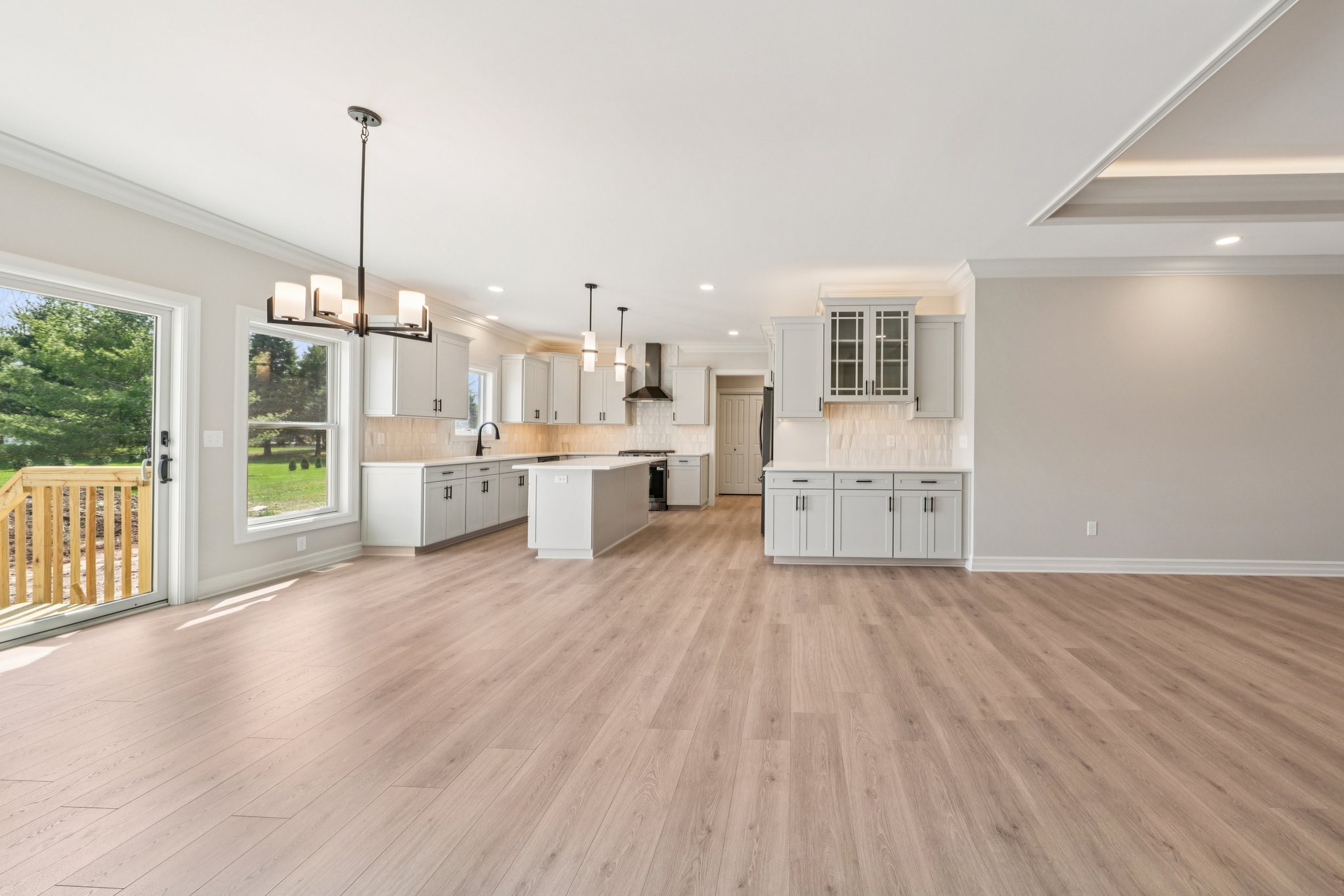 Woodhaven Dr-S1004-016.jpg