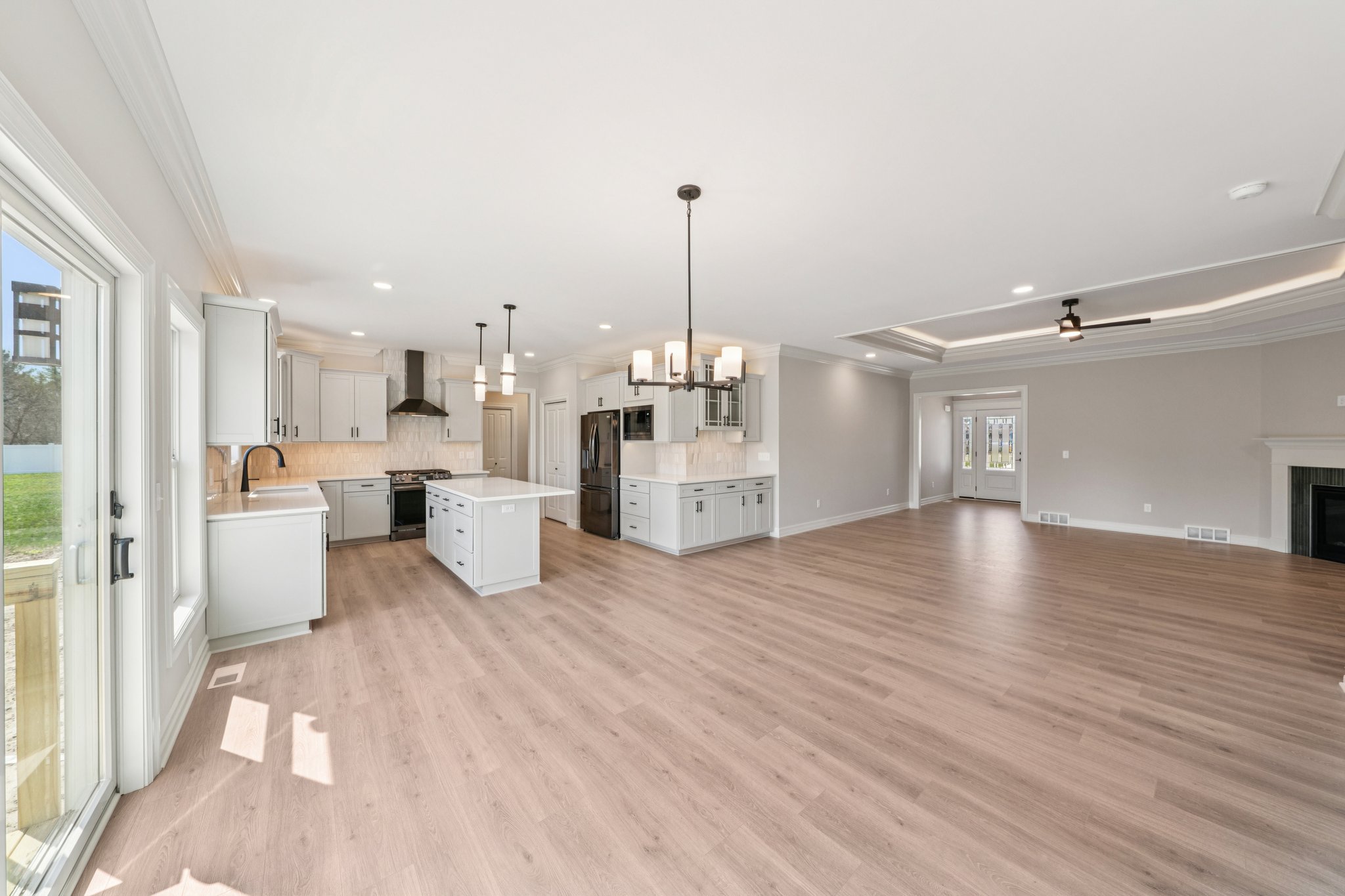 Woodhaven Dr-S1004-017.jpg