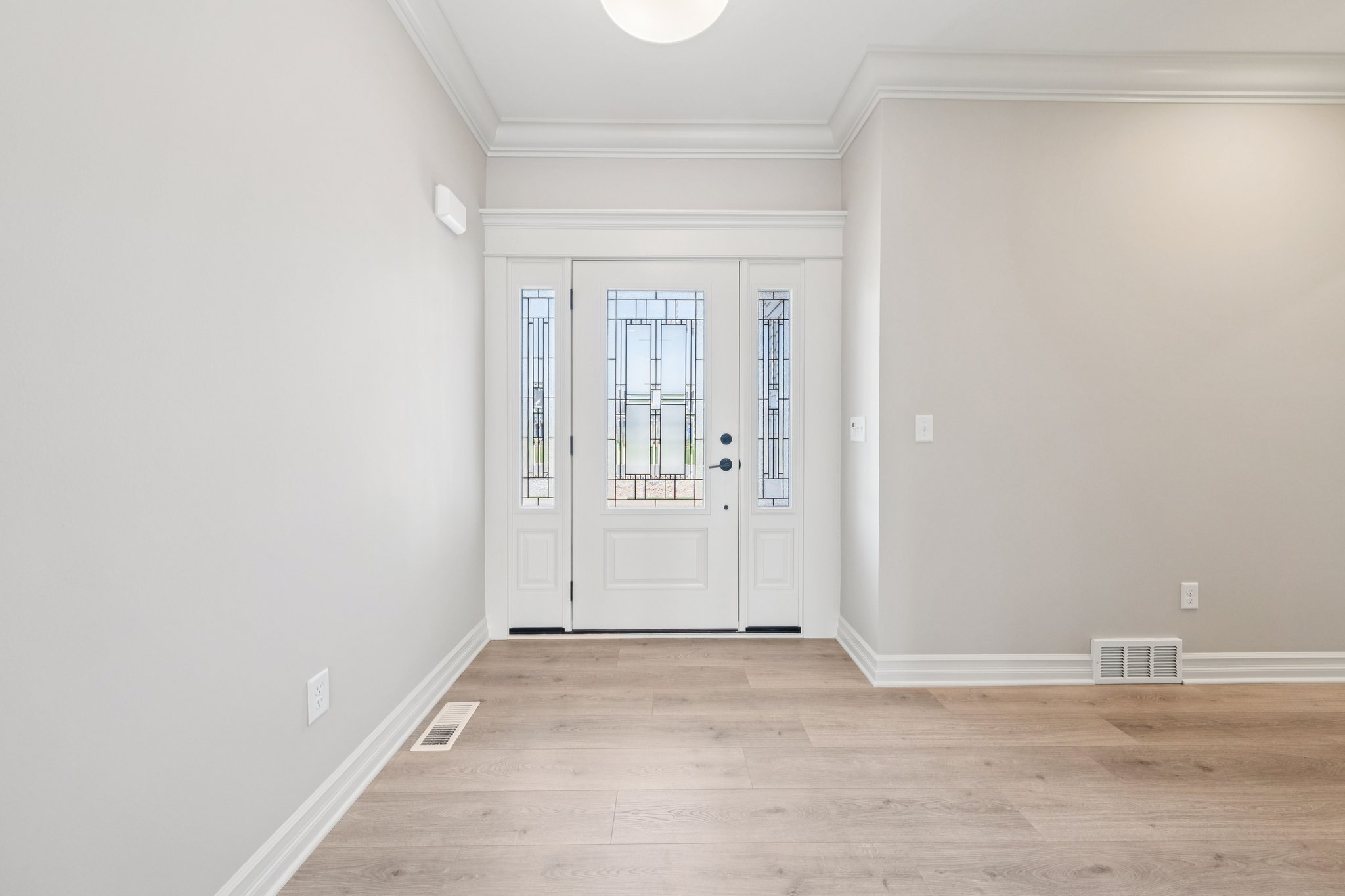 Woodhaven Dr-S1004-045.jpg