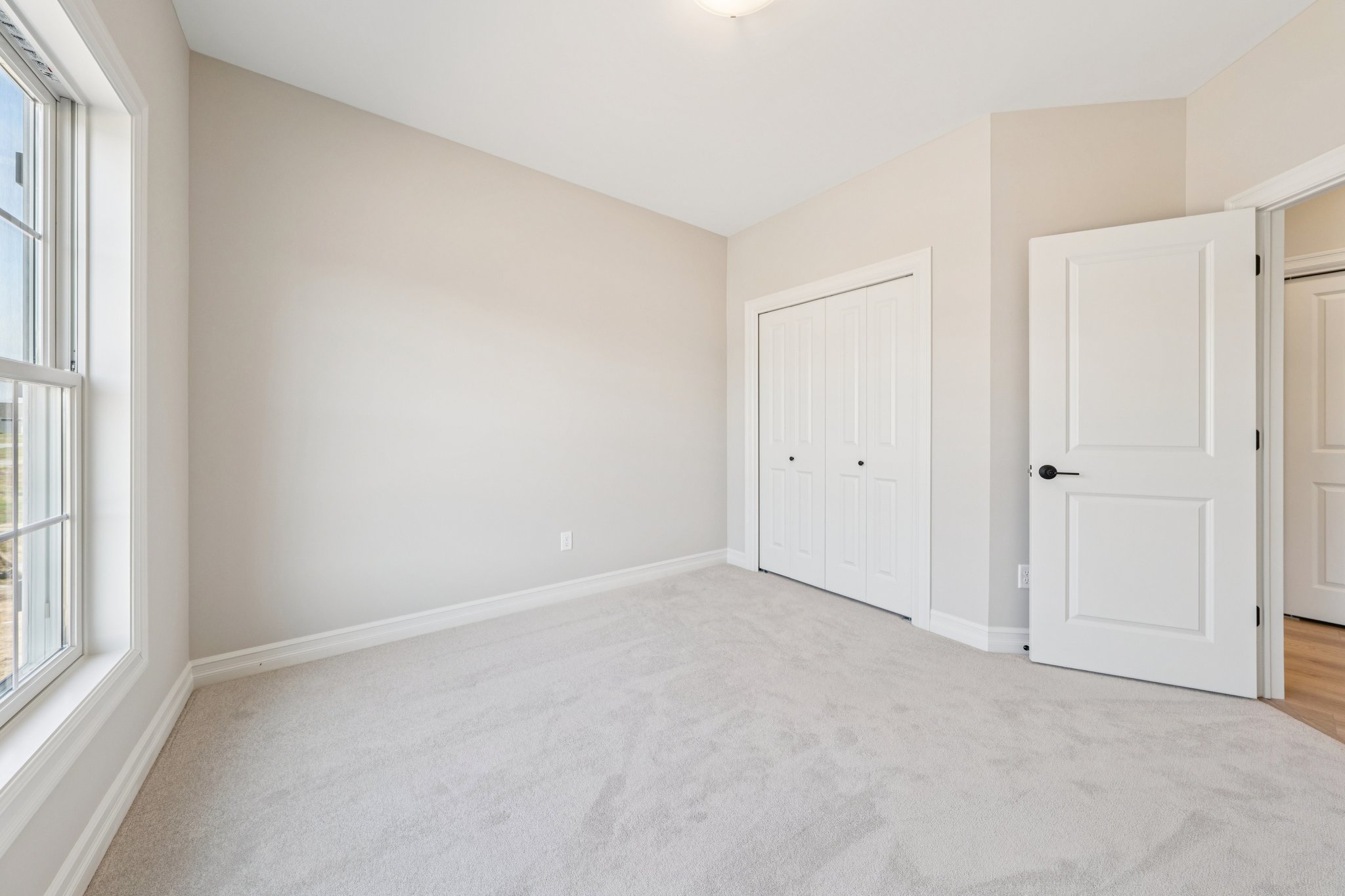 Woodhaven Dr-S1004-051.jpg