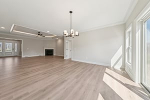 Woodhaven Dr-S1004-012.jpg