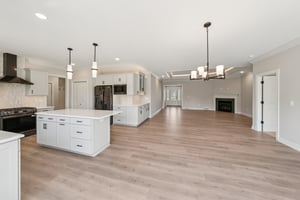 Woodhaven Dr-S1004-018.jpg