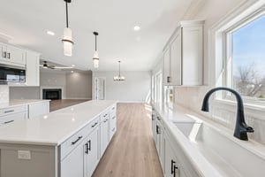 Woodhaven Dr-S1004-024.jpg