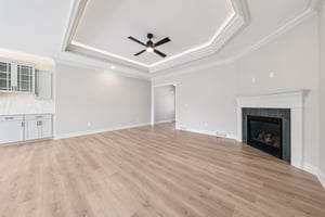 Woodhaven Dr-S1004-038.jpg