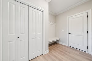 Woodhaven Dr-S1004-040.jpg