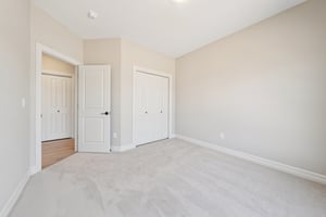 Woodhaven Dr-S1004-054.jpg