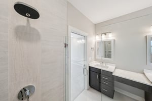 Woodhaven Dr-S1004-065.jpg