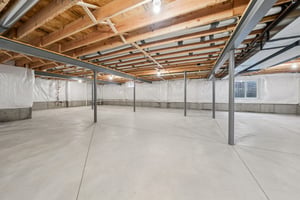 Woodhaven Dr-S1004-076.jpg