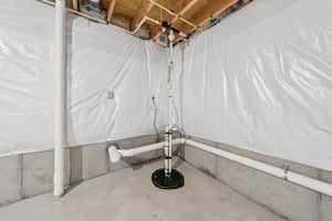 Woodhaven Dr-S1004-077.jpg