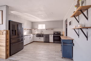  Photo 23
