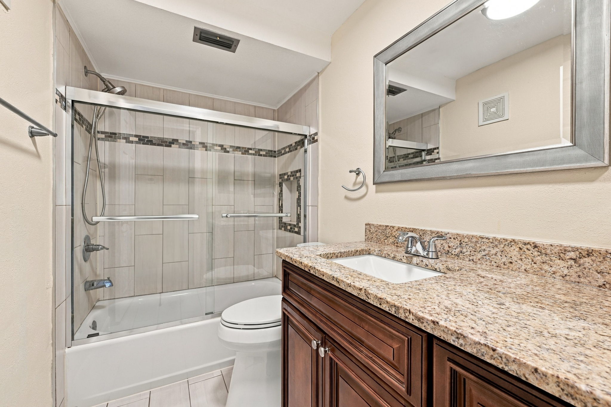 Bathroom2