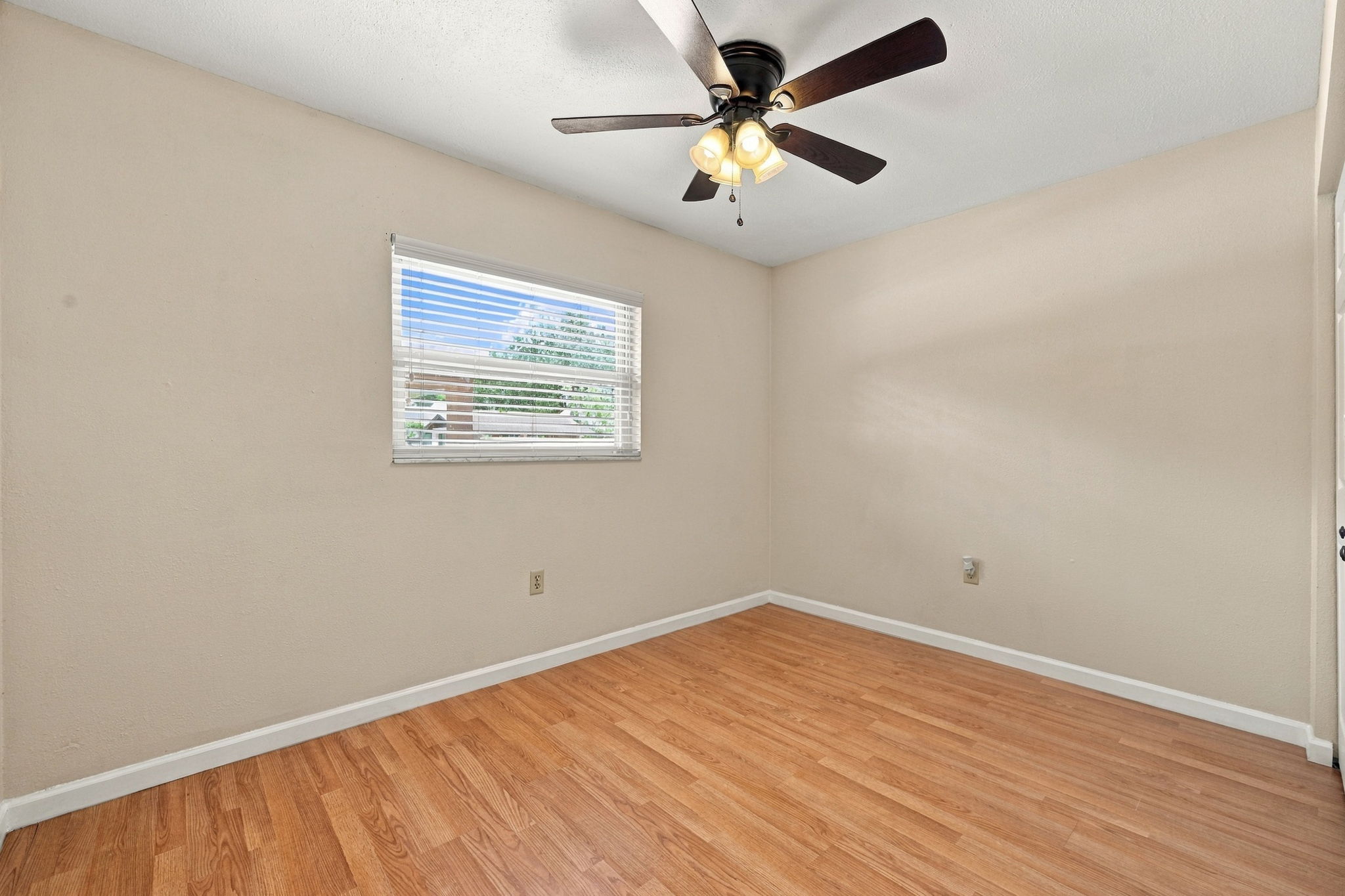 Bedroom2a