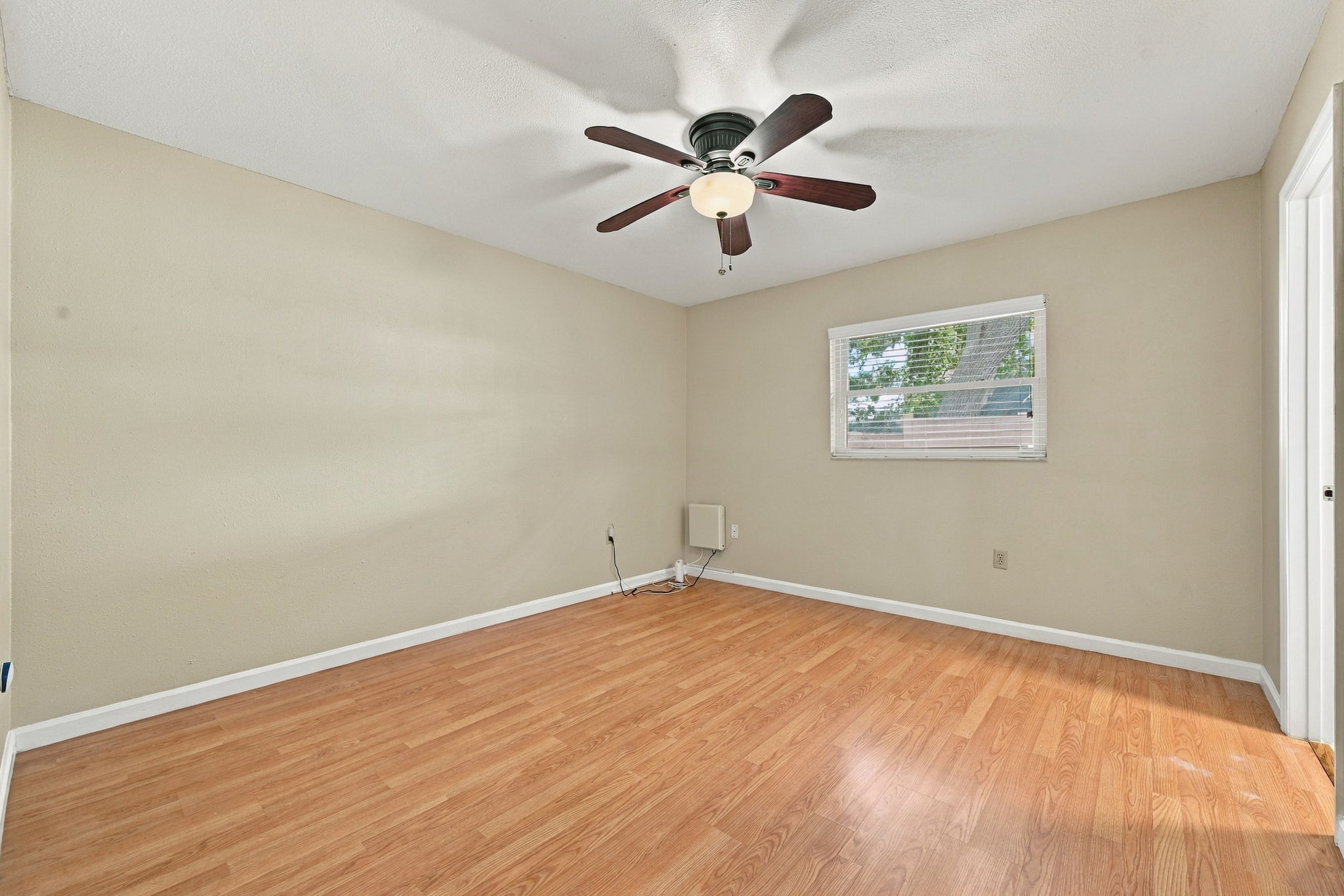Primary Bedroom1a