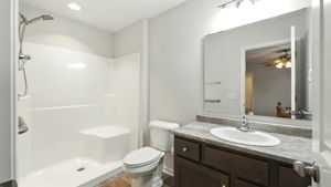  Photo 40