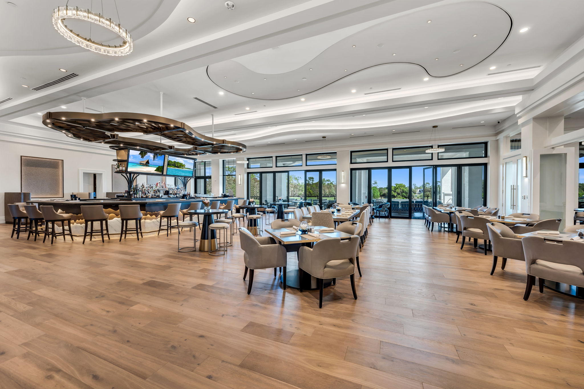 Clubhouse Bar and Dining