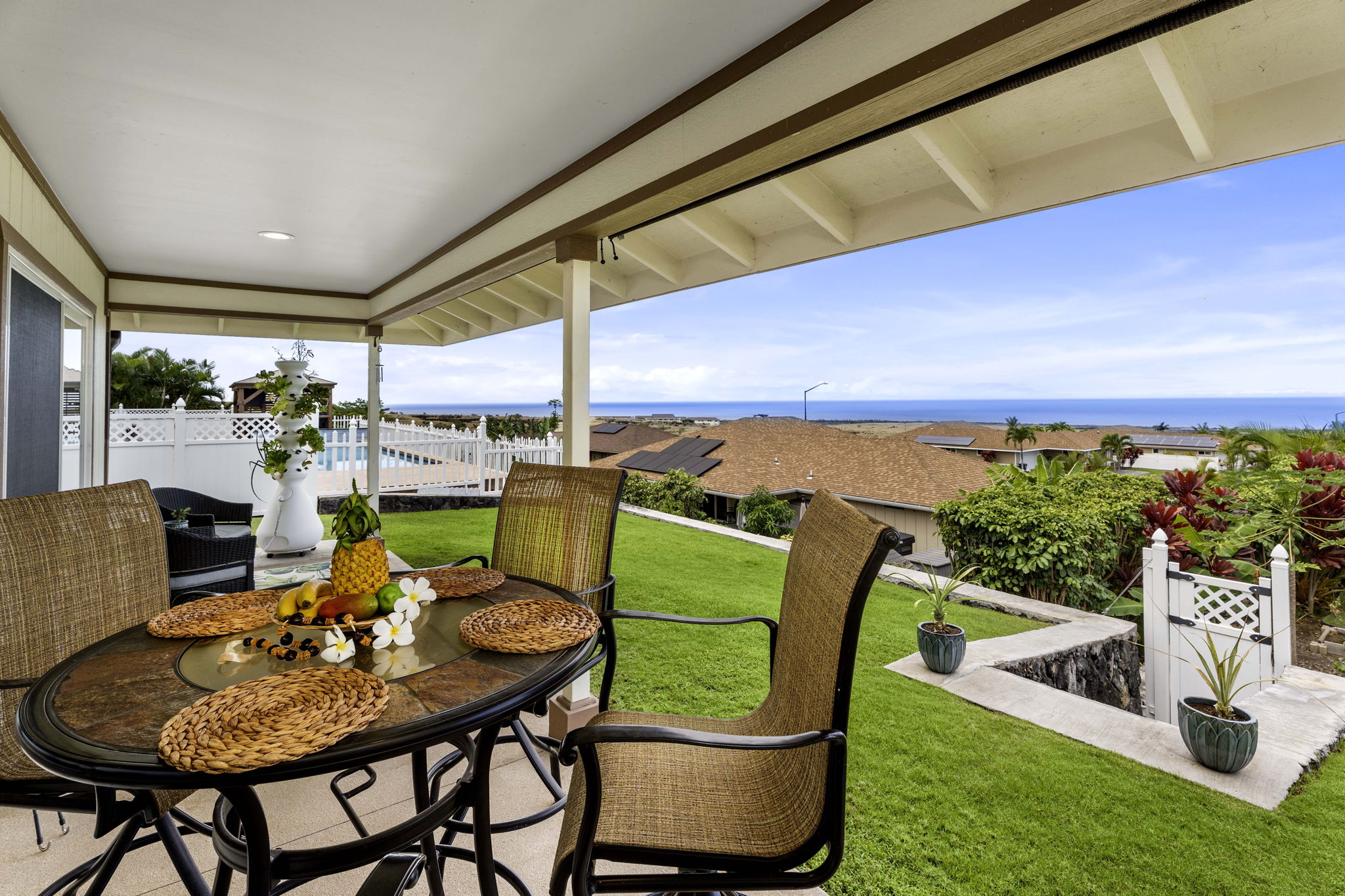 Lanai 1