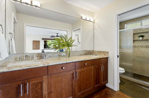 Primary Bedroom e Bathroom a