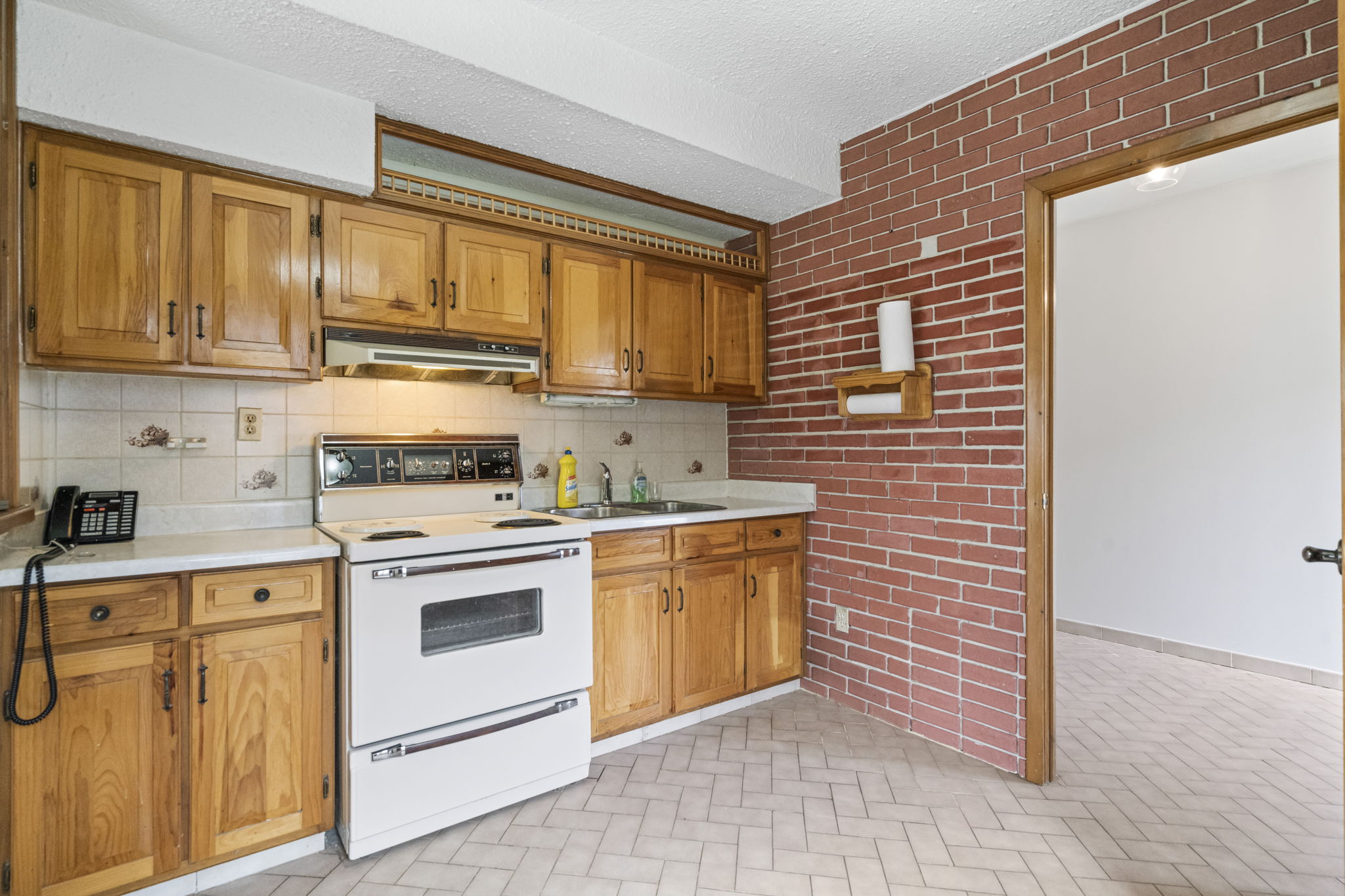 73 Darnborough Way Toronto, ON M1W 2G2