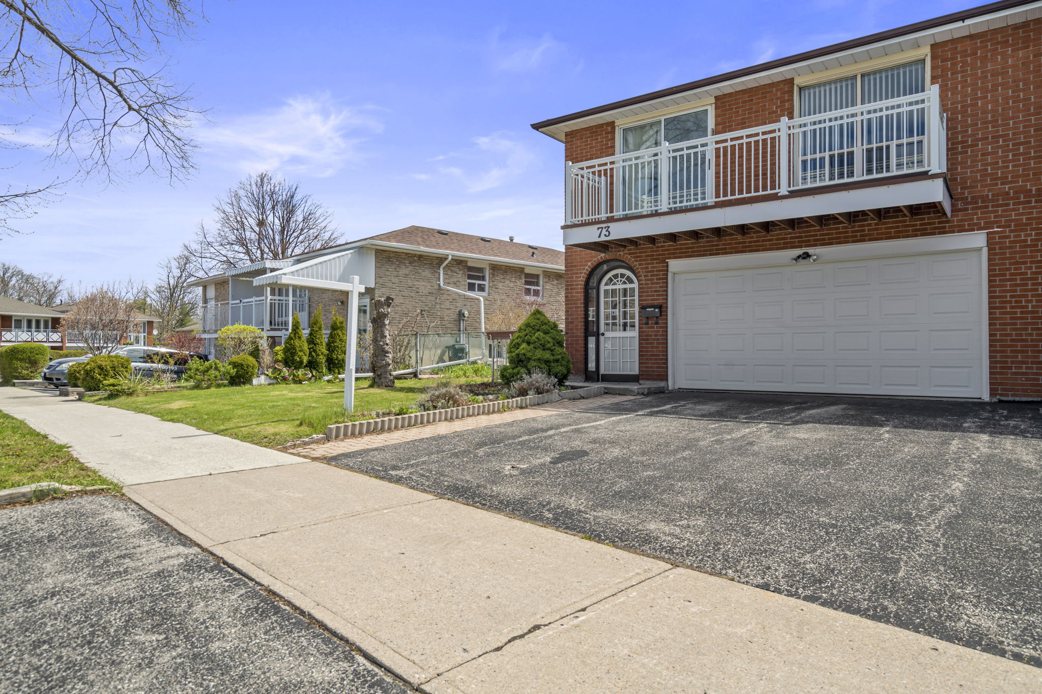 73 Darnborough Way Toronto, ON M1W 2G2
