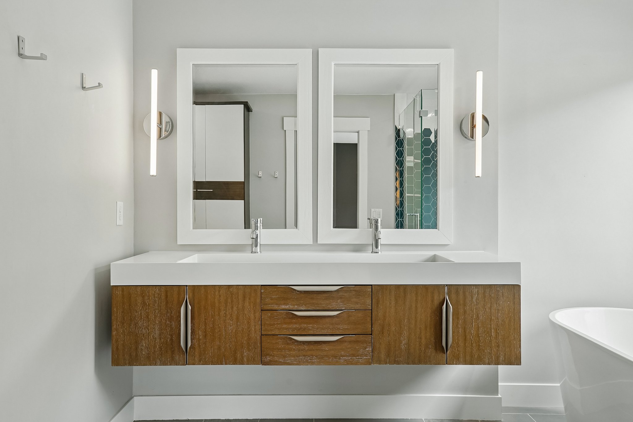 E Columbus Ct-S1408-025.jpg