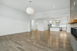 E Columbus Ct-S1408-008.jpg
