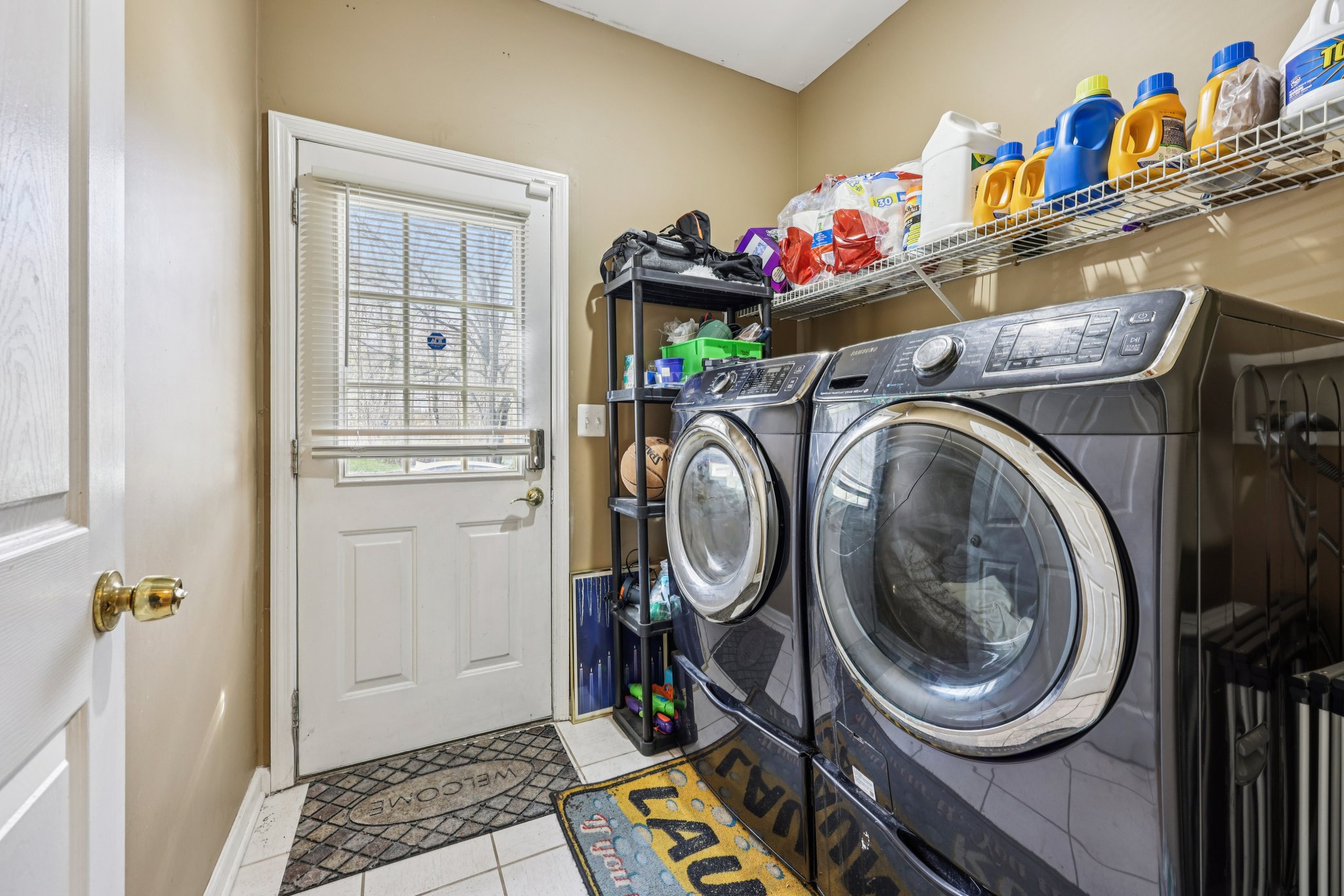 1st floor laundry room