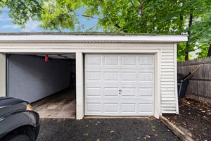 73 Highland St, Waltham, MA 02453, USA Photo 26