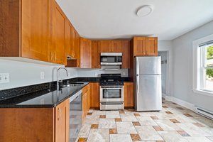 73 Highland St, Waltham, MA 02453, USA Photo 5