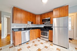 73 Highland St, Waltham, MA 02453, USA Photo 2