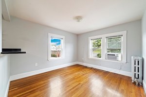 73 Highland St, Waltham, MA 02453, USA Photo 7