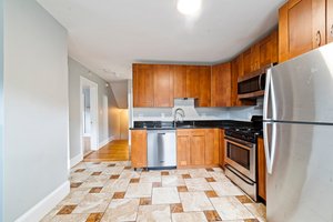 73 Highland St, Waltham, MA 02453, USA Photo 4