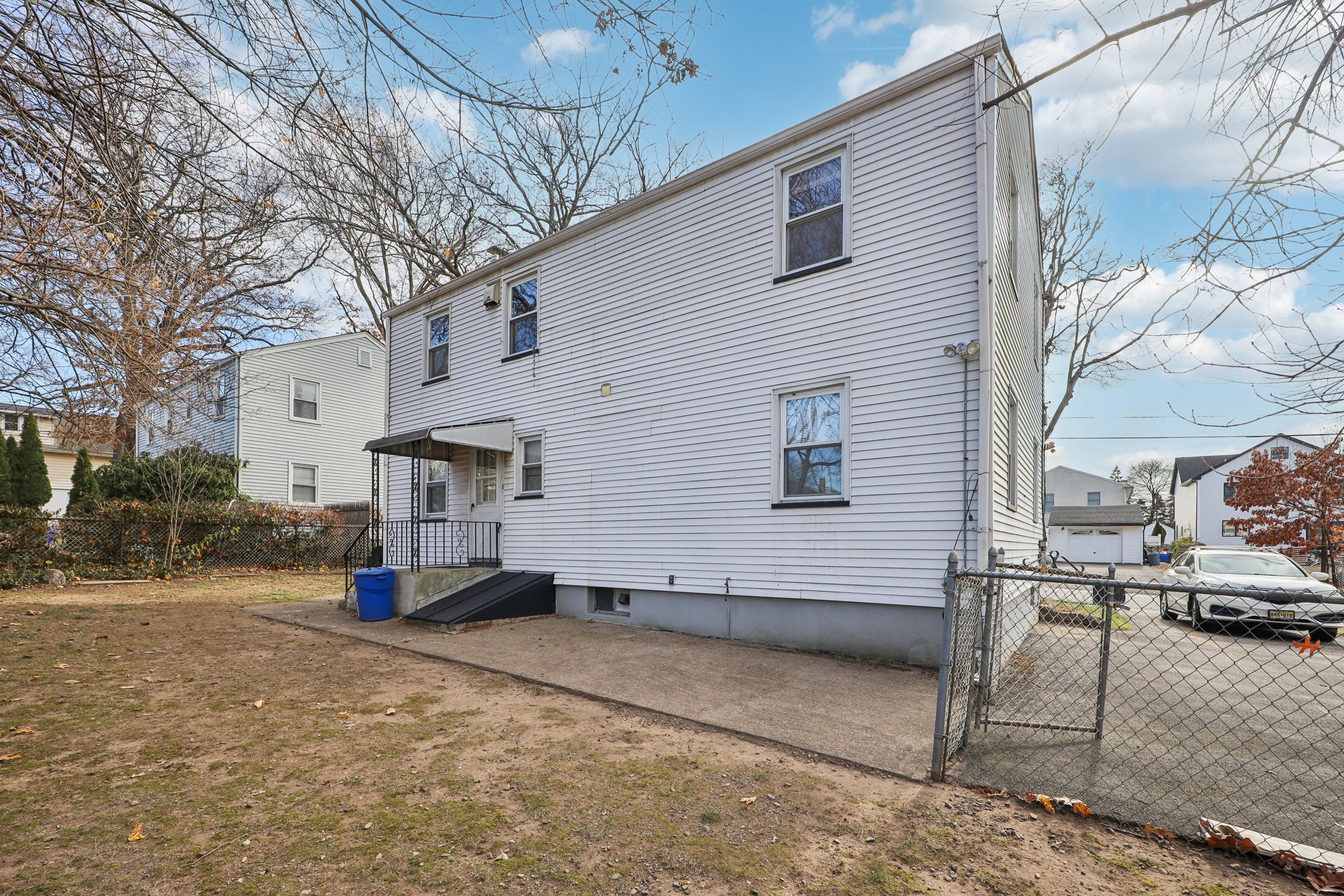 Horton Ave-S0612-047.jpg