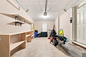  Photo 32