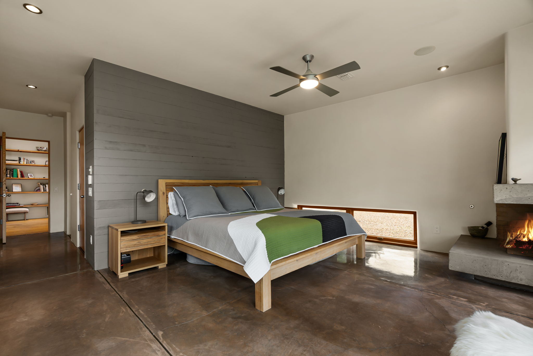 Photo 29