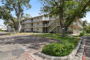E Mather St Bldg L Unit 201-S1709-001.jpg