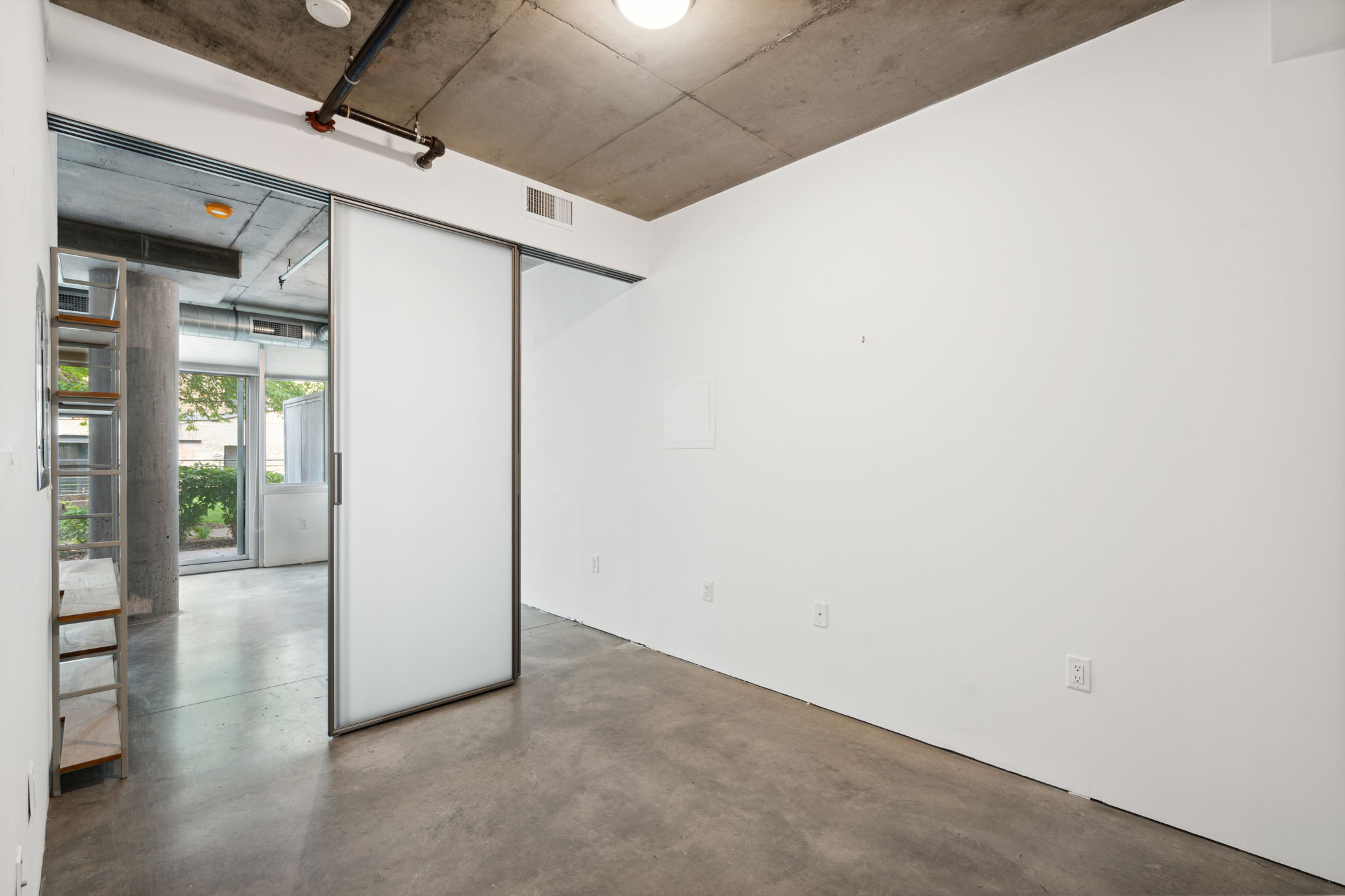 11_Interior