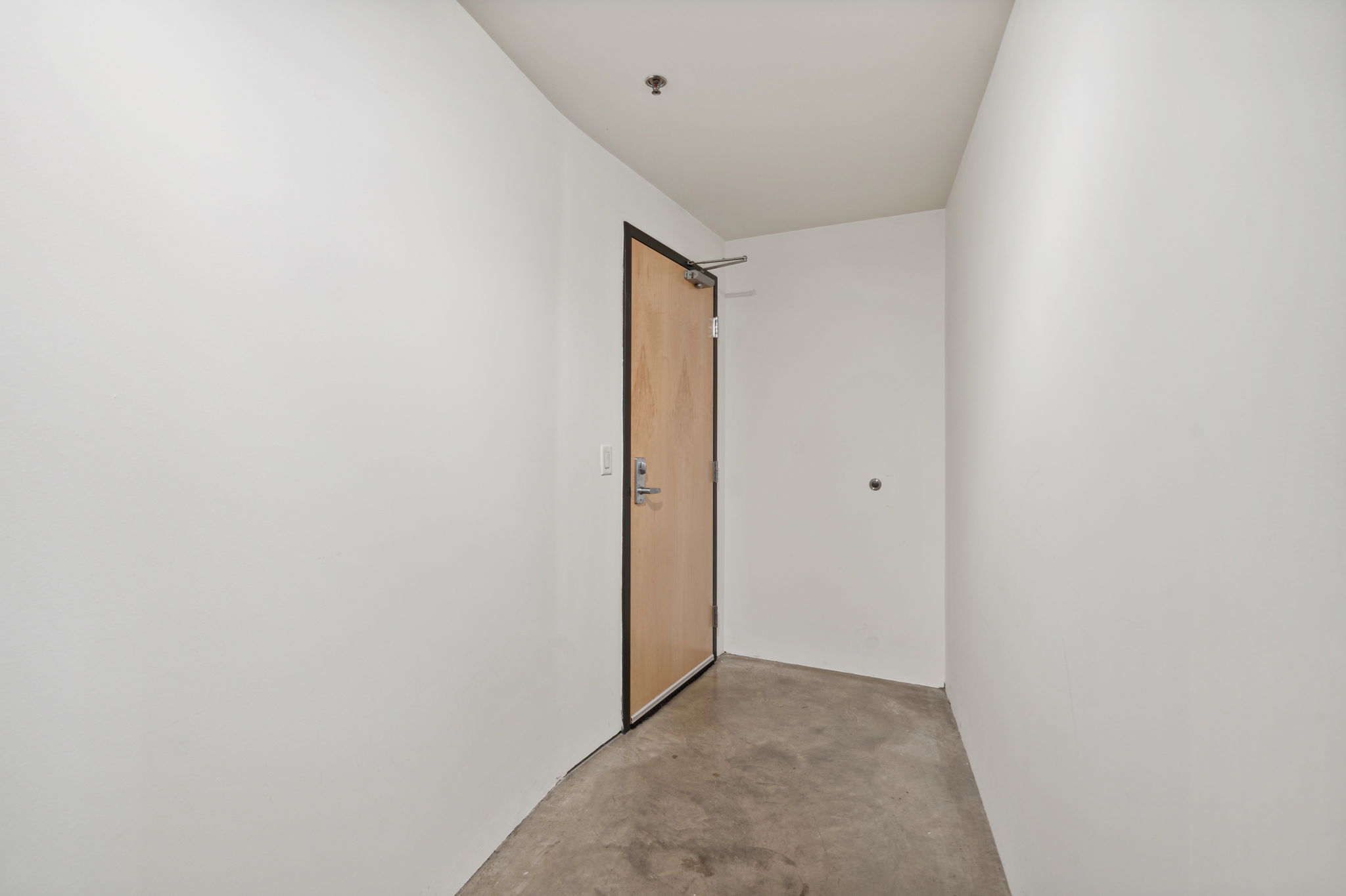 18_Interior