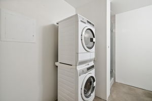 19_Interior