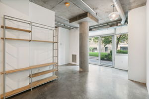 13_Interior
