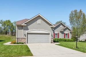 Summerset Dr-0905-002.jpg