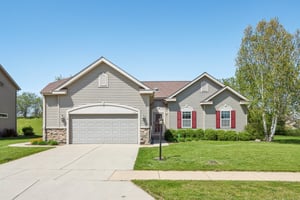 Summerset Dr-0905-004.jpg