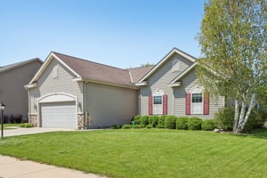 Summerset Dr-0905-006.jpg
