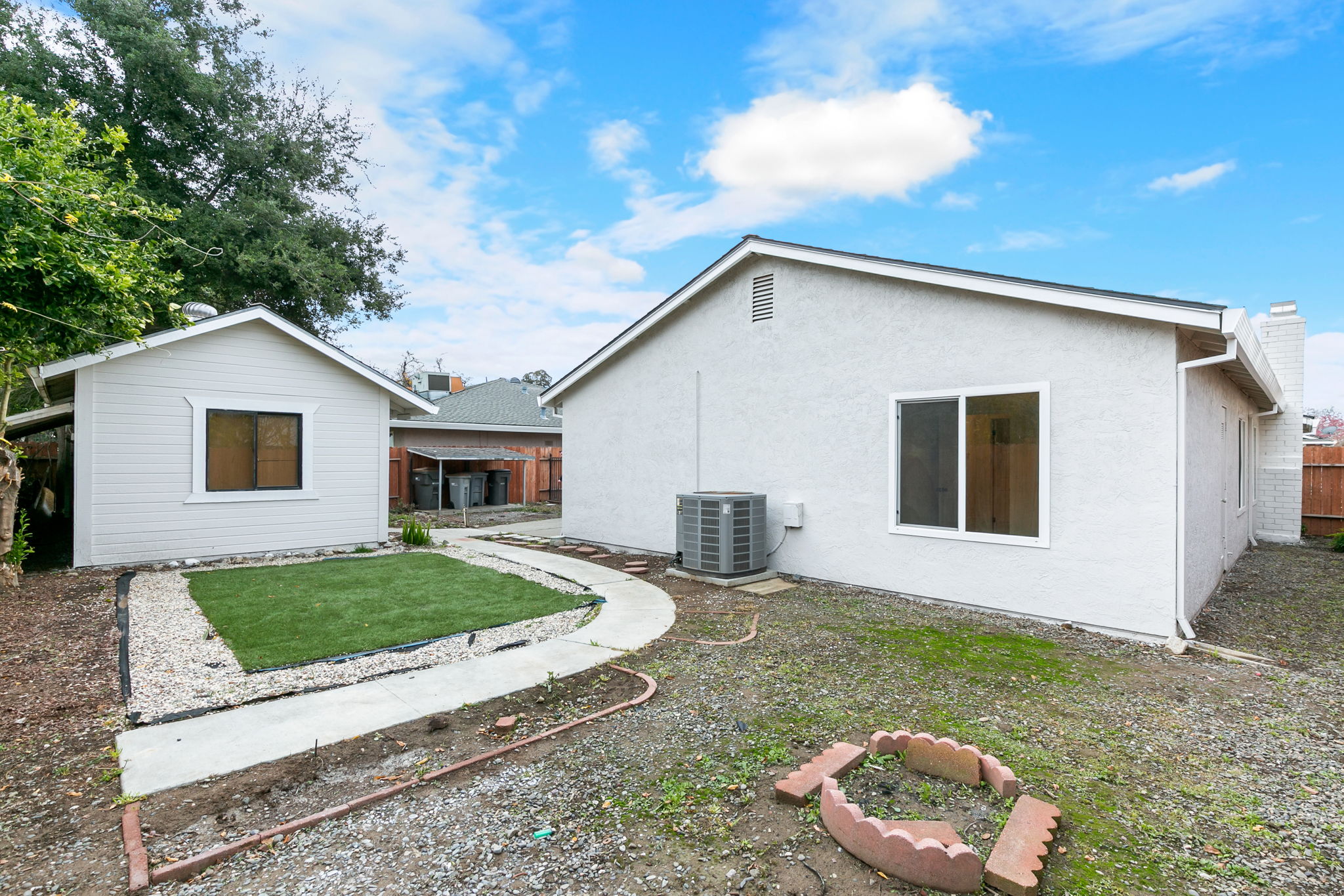 730 W Cross St Woodland CA 39