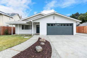 730 W Cross St Woodland CA 02