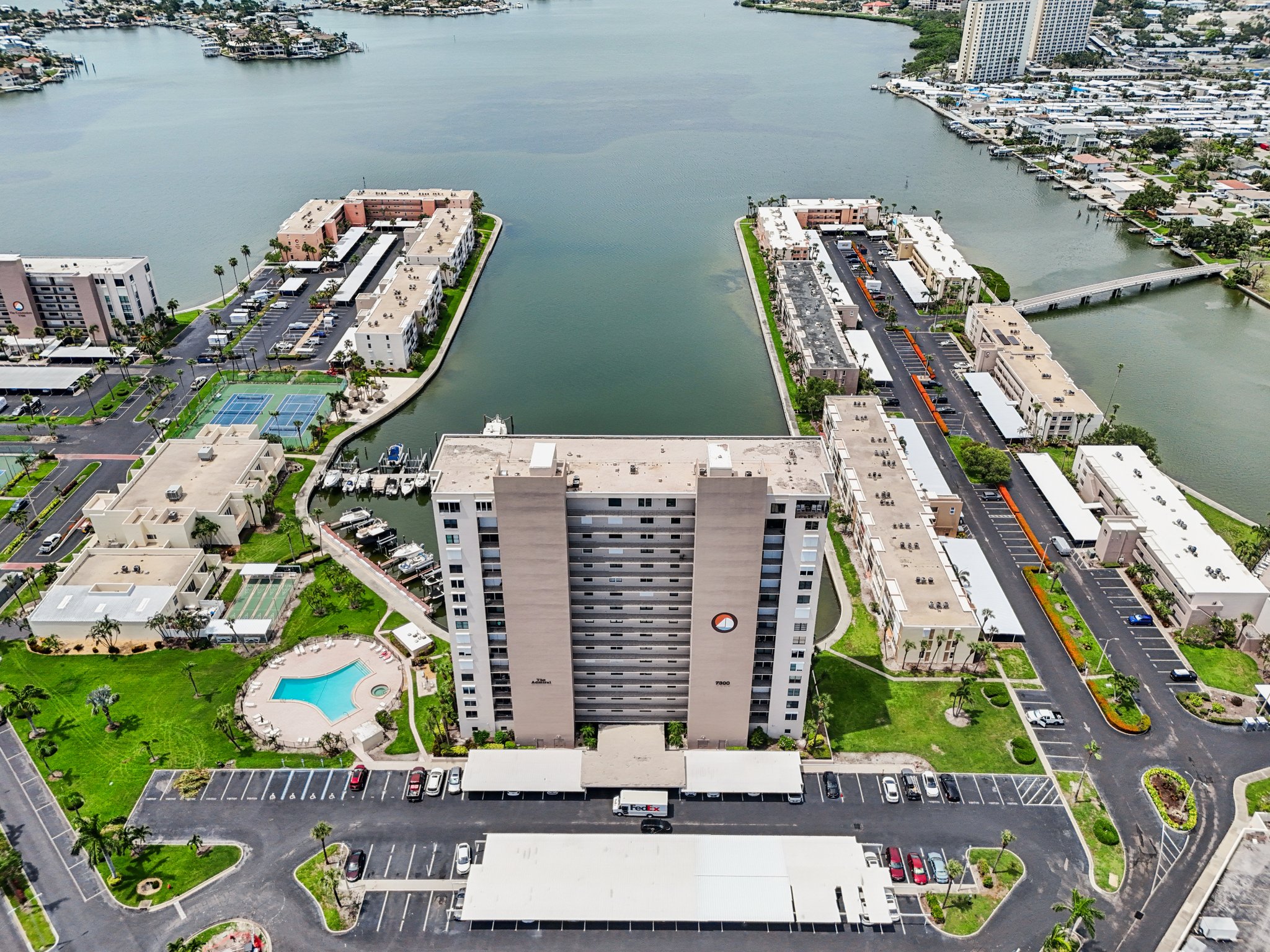 Sun Island Dr S 1602-S1007-027.jpg