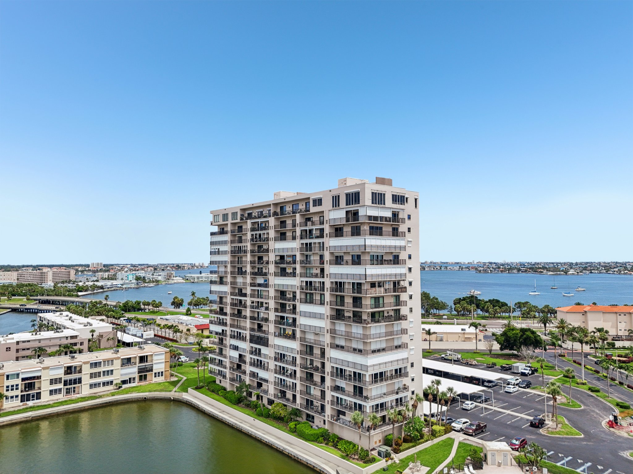 Sun Island Dr S 1602-S1007-028.jpg