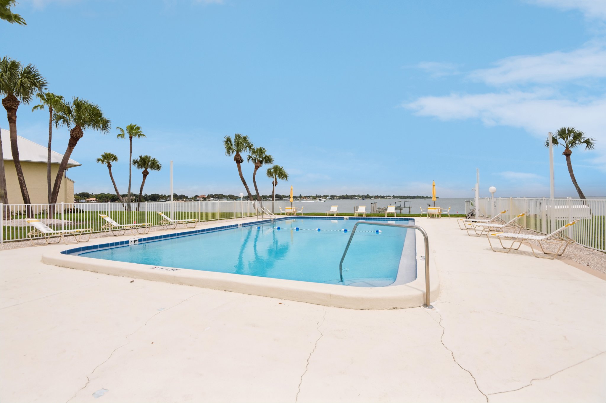 Sunshine Skyway Ln 206-0208-905.jpg