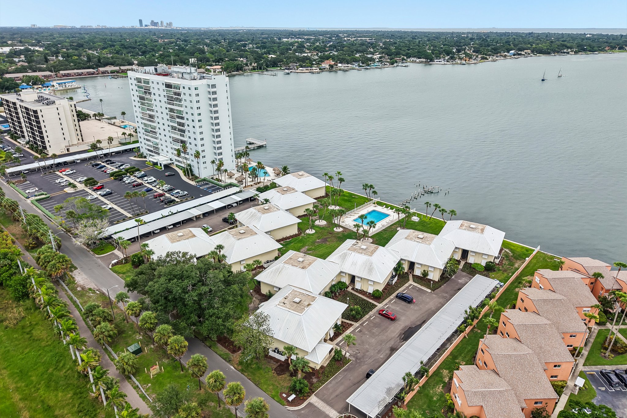 Sunshine Skyway Ln 206-S0208-024.jpg