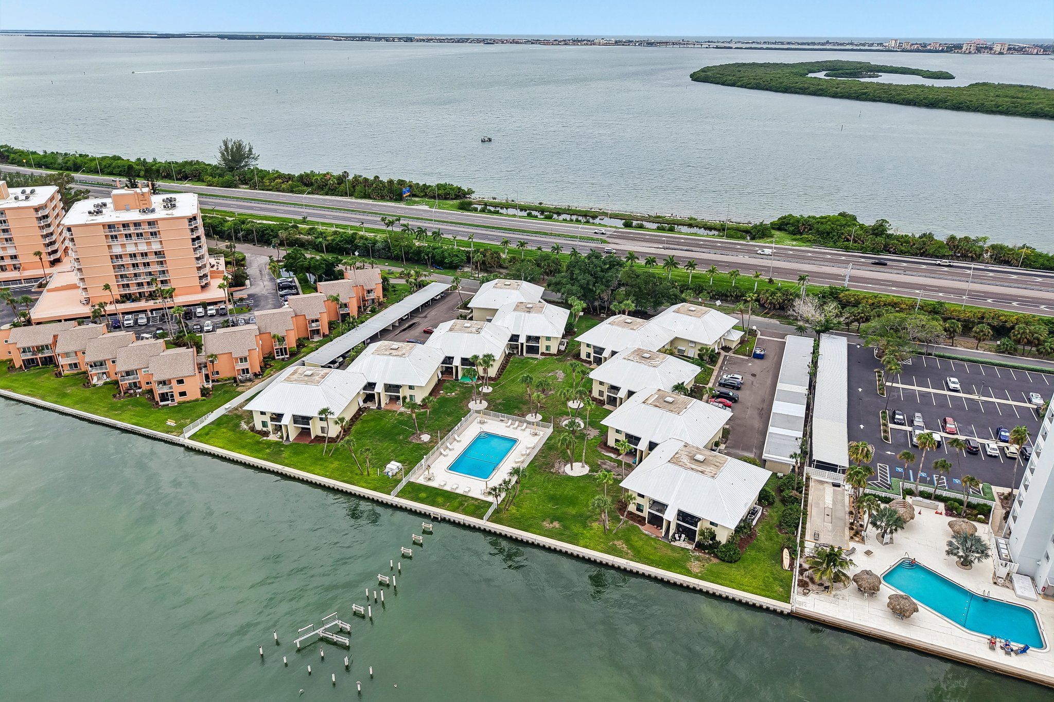 Sunshine Skyway Ln 206-S0208-028.jpg
